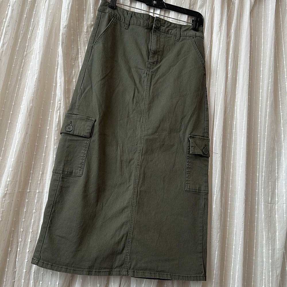 1822 denim green cargo skirt